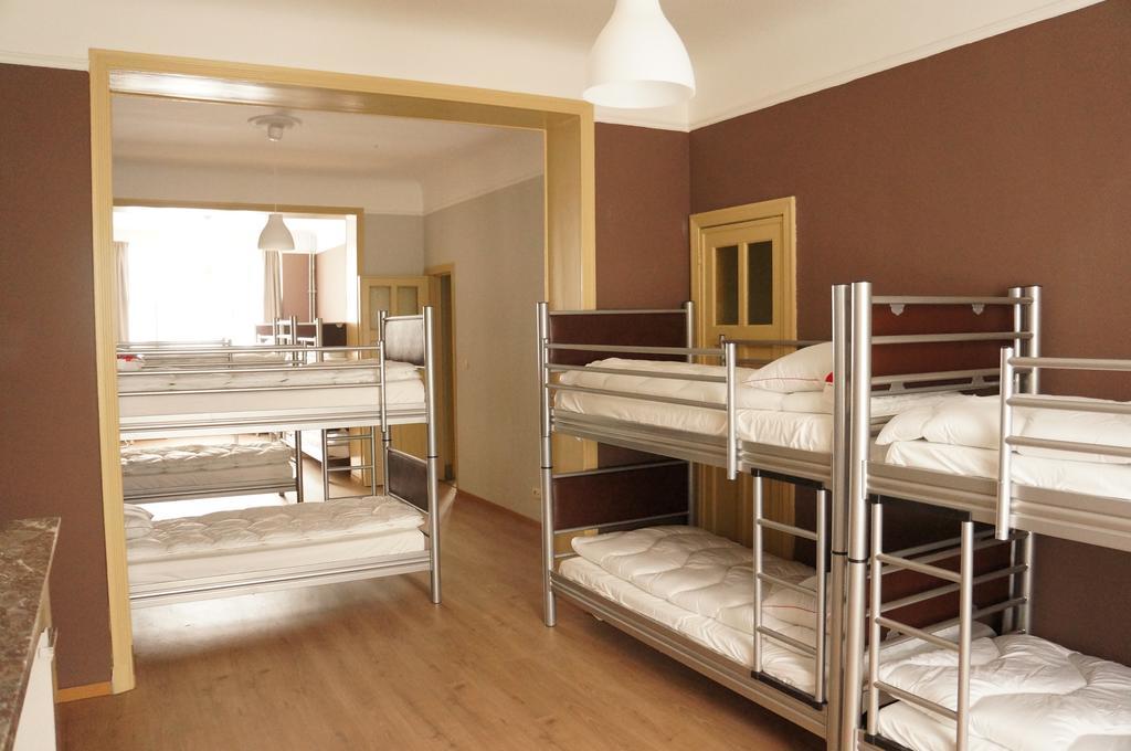 Es Hostel Saint-Gilles Eksteriør bilde