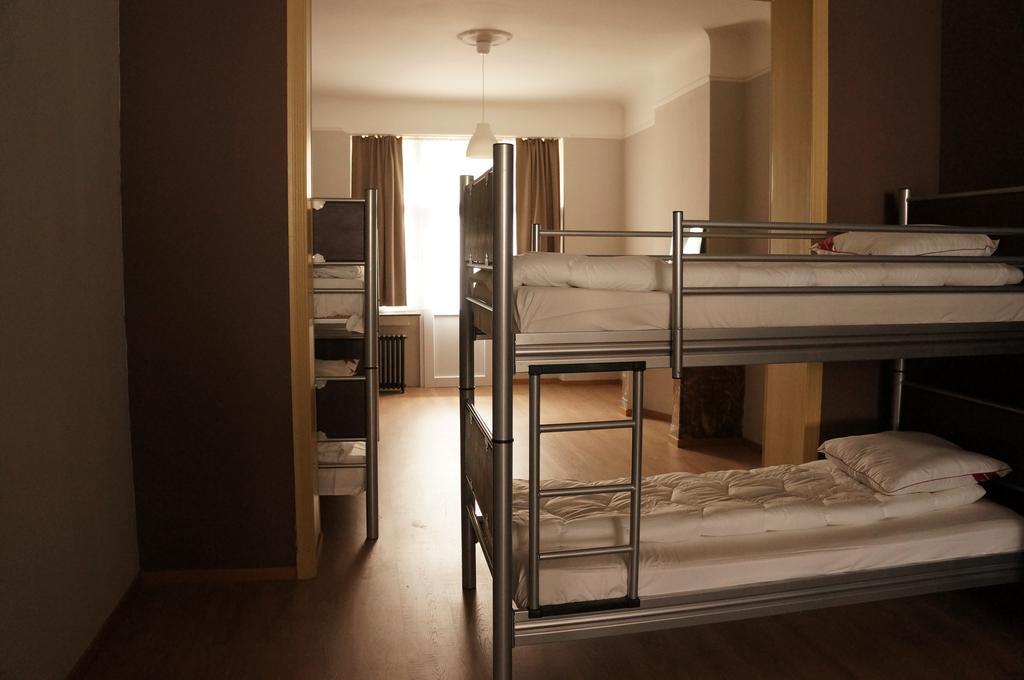 Es Hostel Saint-Gilles Eksteriør bilde