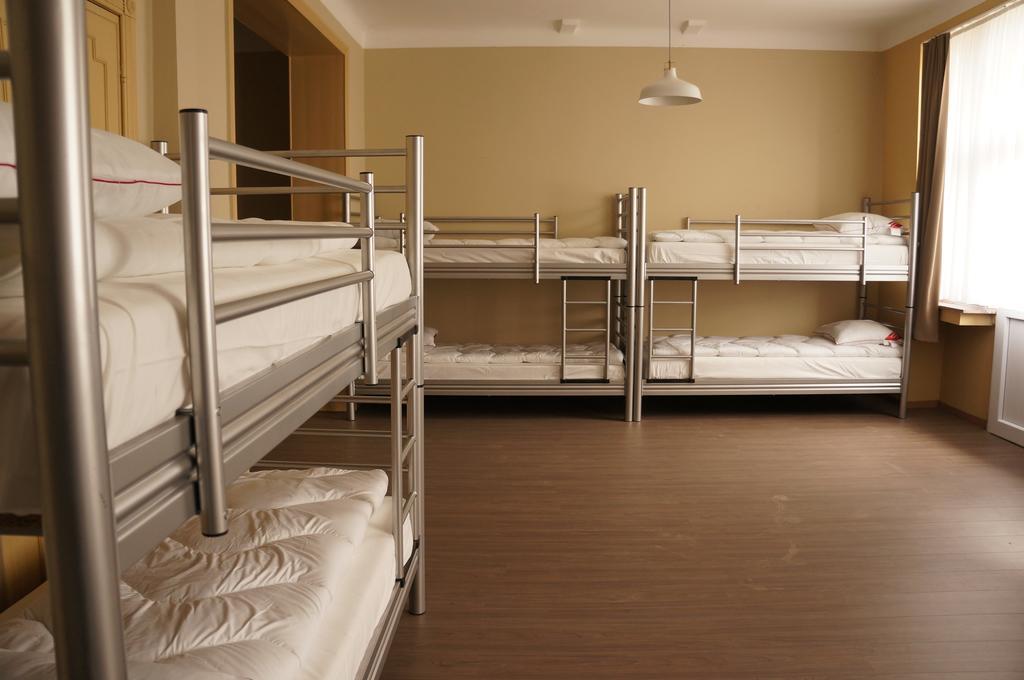 Es Hostel Saint-Gilles Eksteriør bilde