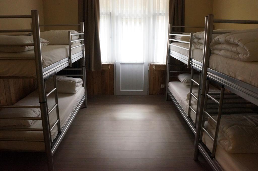 Es Hostel Saint-Gilles Eksteriør bilde