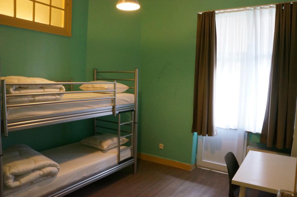 Es Hostel Saint-Gilles Eksteriør bilde