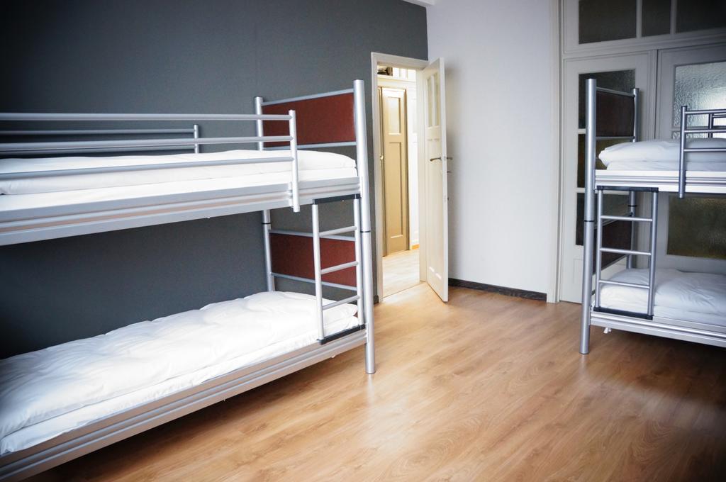 Es Hostel Saint-Gilles Eksteriør bilde