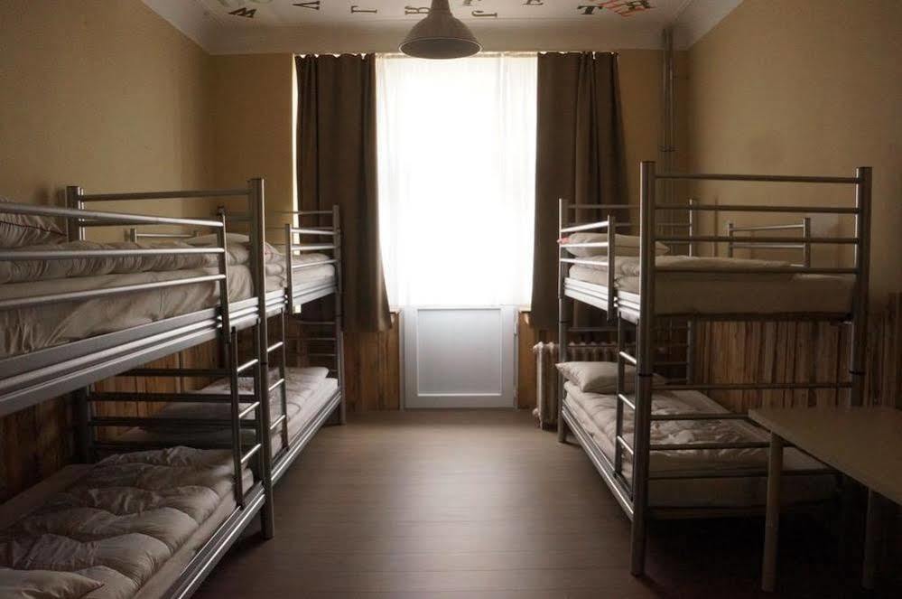 Es Hostel Saint-Gilles Eksteriør bilde